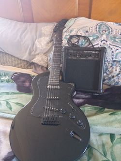 Midnight Electric Guitar With Base