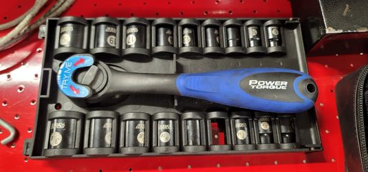 3/8 Ratchet With Sockets 