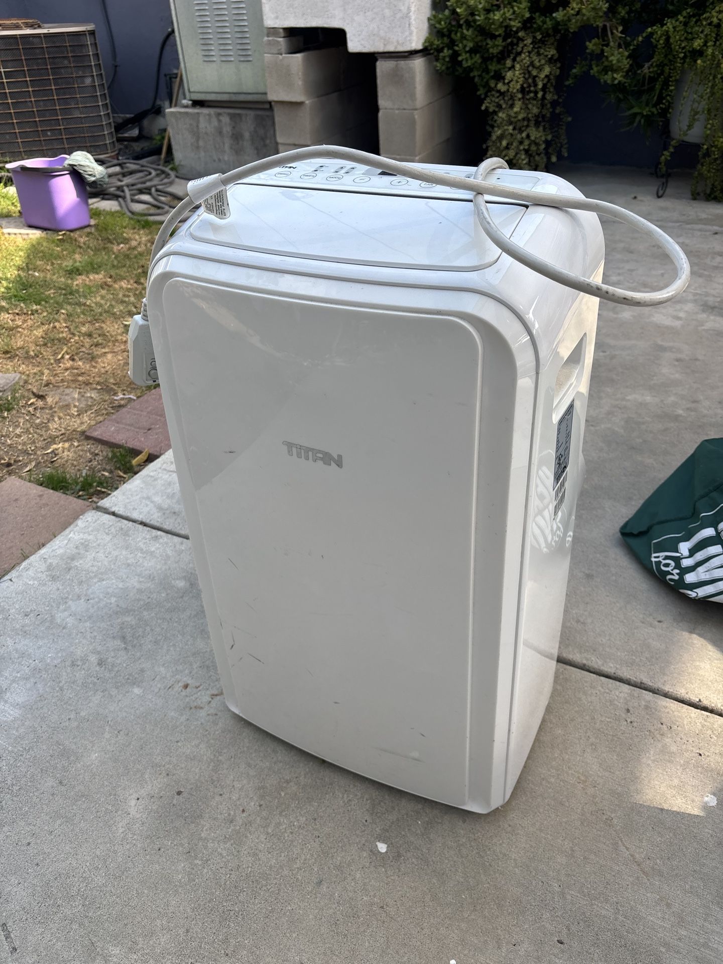 Portable AC unit