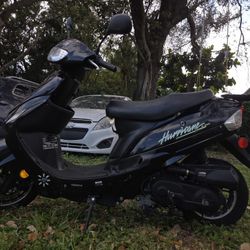 Scooter. Hurricane. 50 cc 