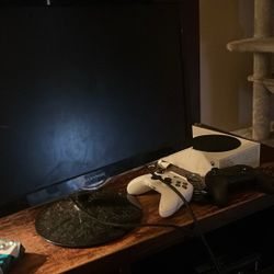 Xbox Series S, Regular Controller, Pro Elite Controller, Monitor