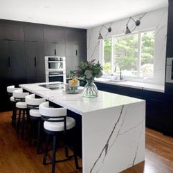 Custom Kitchen Cabinets