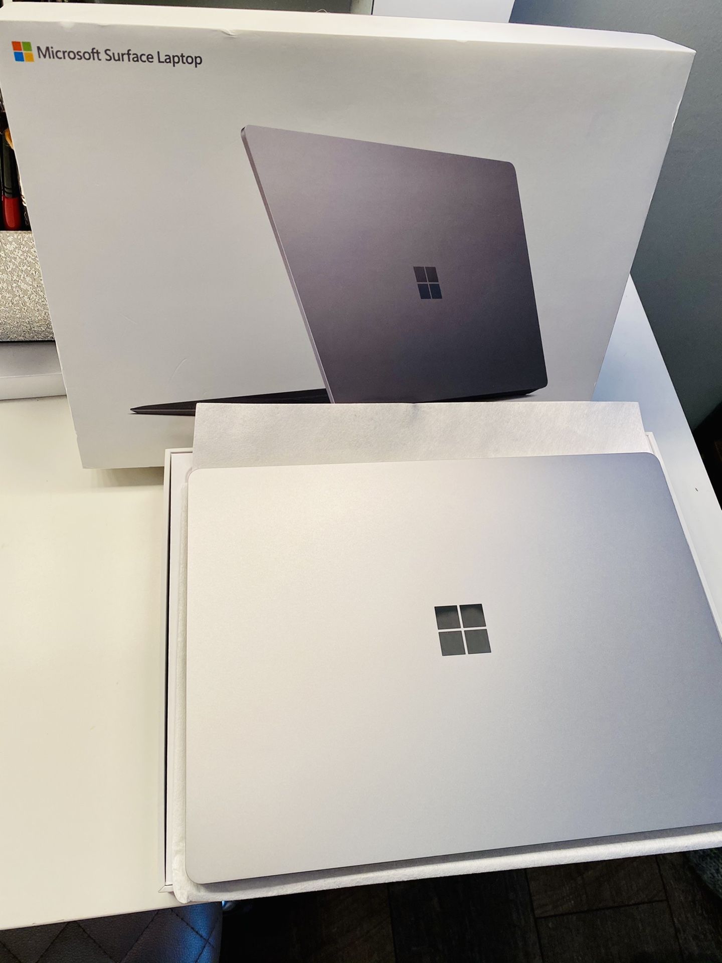 Microsoft Surface Laptop 3 13.5" Touch Screen, 8GB Memory, 128GB SSD, Intel Core i5 10th Gen.