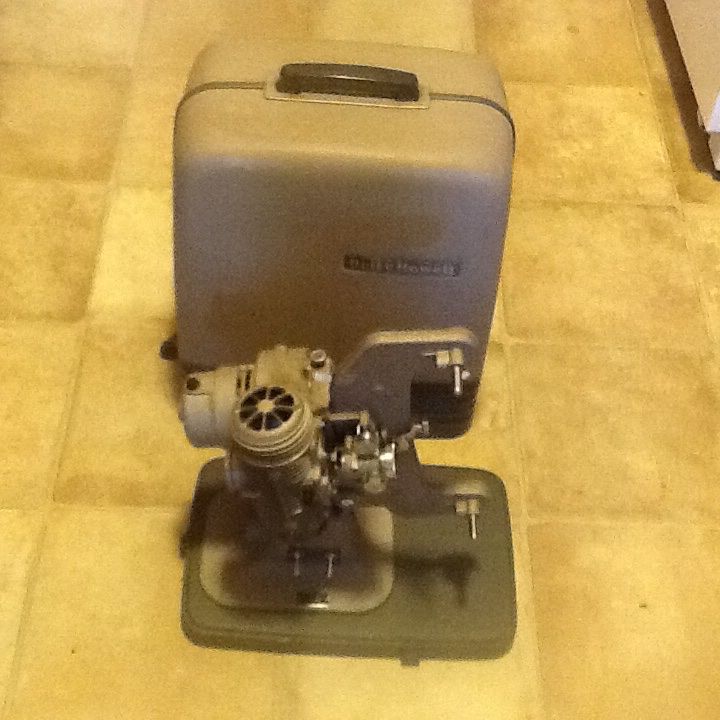 Vintage Bell and Howell 8mm Movie Projector (no cord)..nice condition