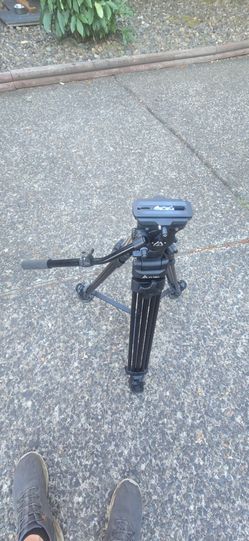 E-IMAGE Tripod
