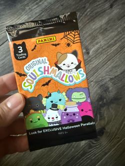 2025 Panini Squishmallows Halloween Trading Card pack