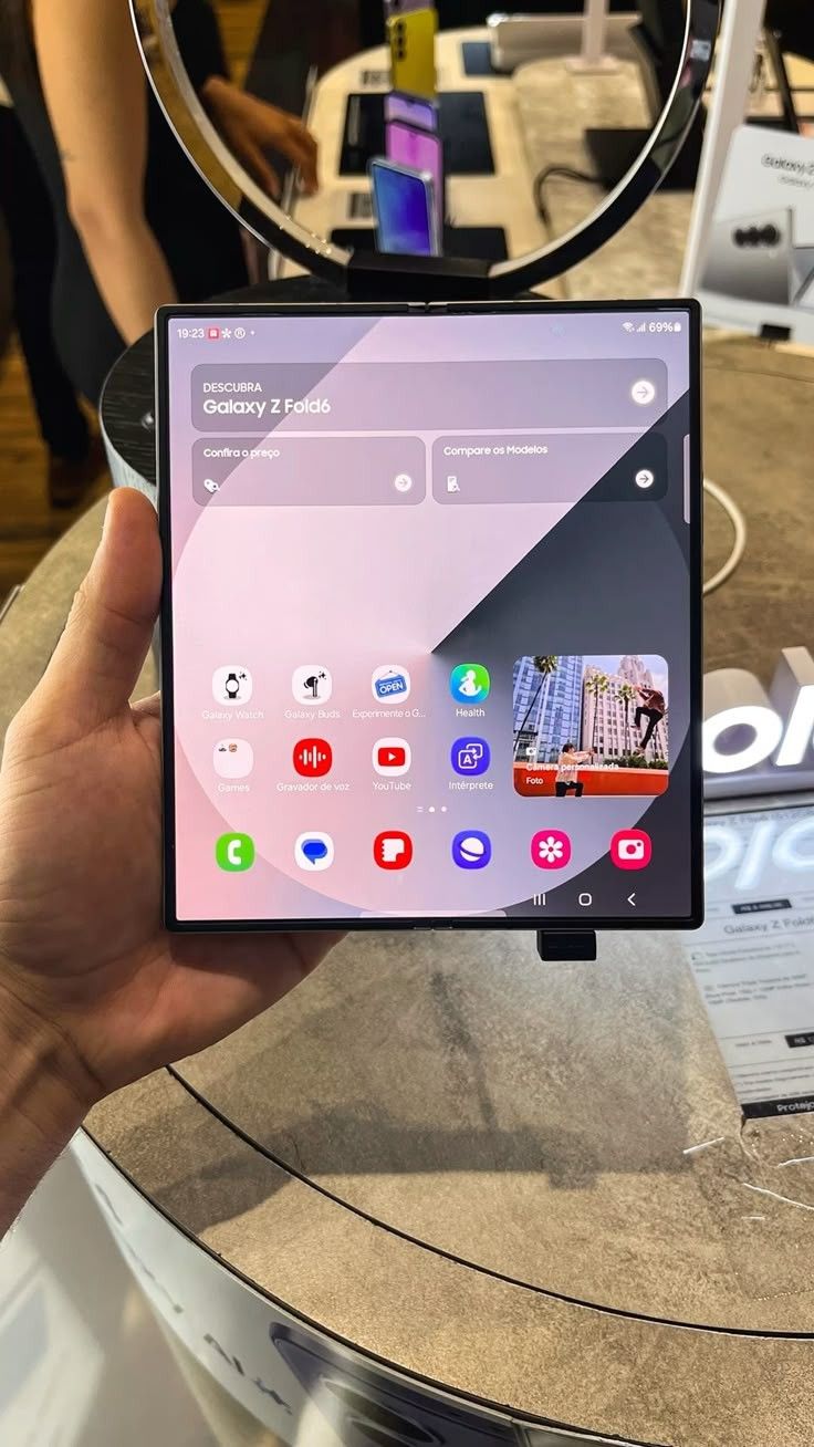 Samsung Galaxy Z Fold 6 Unlocked, FREE Smartwach/ Headphones. Pay $1 Today Rest in payments. NO CREDIT NEEDED FINANCING