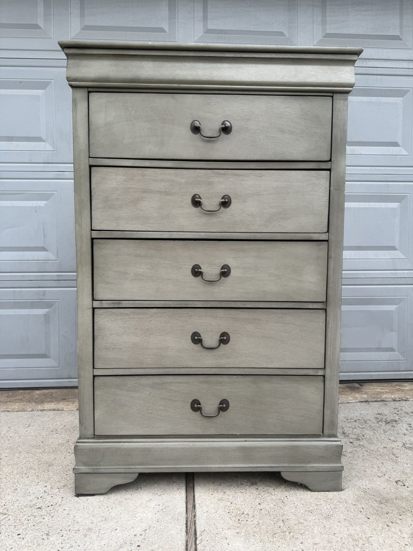 Dresser