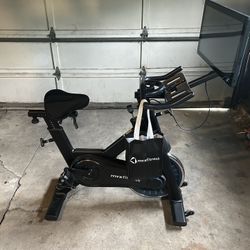 MYX FITNESS II Plus Bike, Connected Fitness (OBO) 