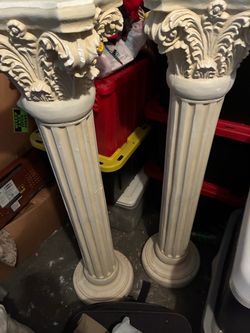Two piece columns, white.