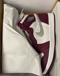 Air Jordan 1 Bordeaux Size 8
