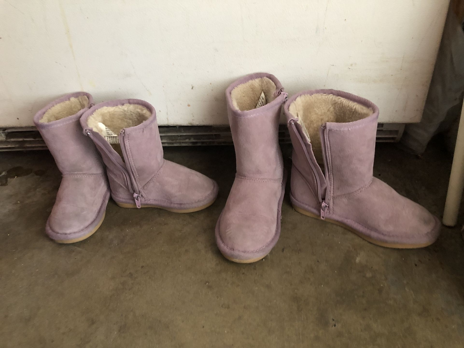 Harper Canyon Girls Boots. Please Read Description.