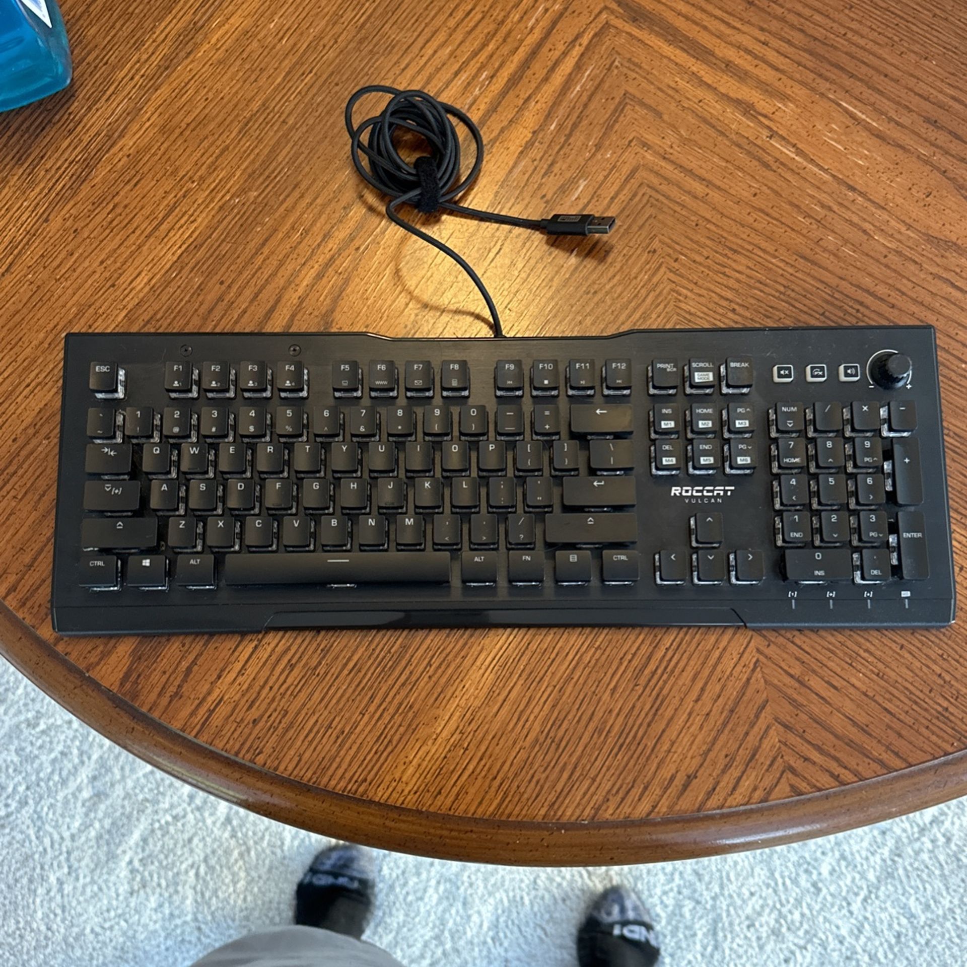 ROCCAT Vulcan Pro Tactile Optical PC Gaming Keyboard, Titan Switch Full Size, with Per-key AIMO RGB Lighting, Anodized Aluminum Top Plate