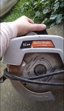 Black and decker Saw