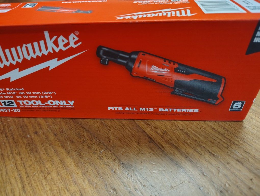 Milwaukee 3/8 Ratchet Tool Only