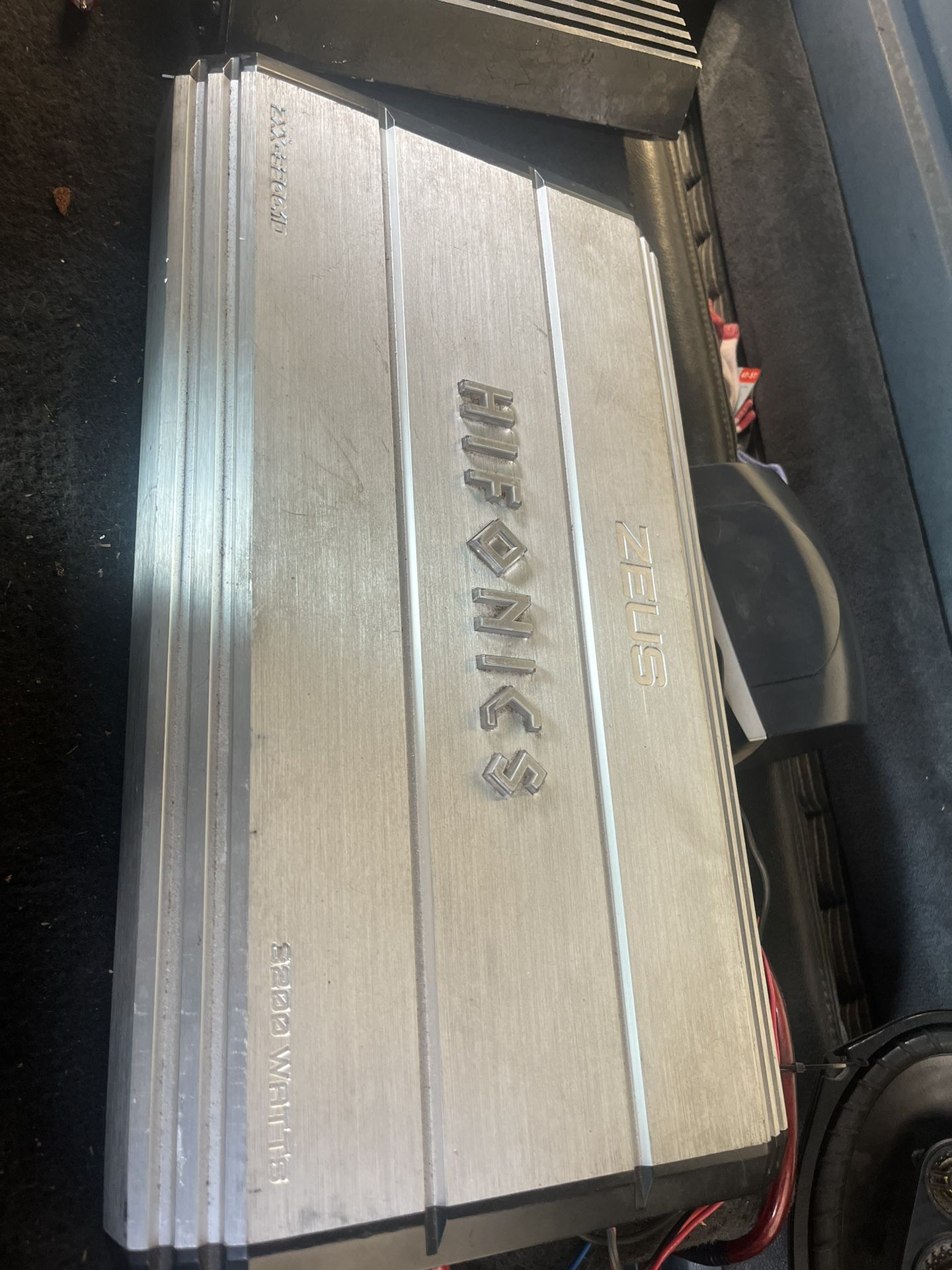 Hifonics Zeus 3200.1D Amp