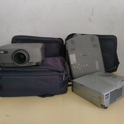 USED PROJECTORS