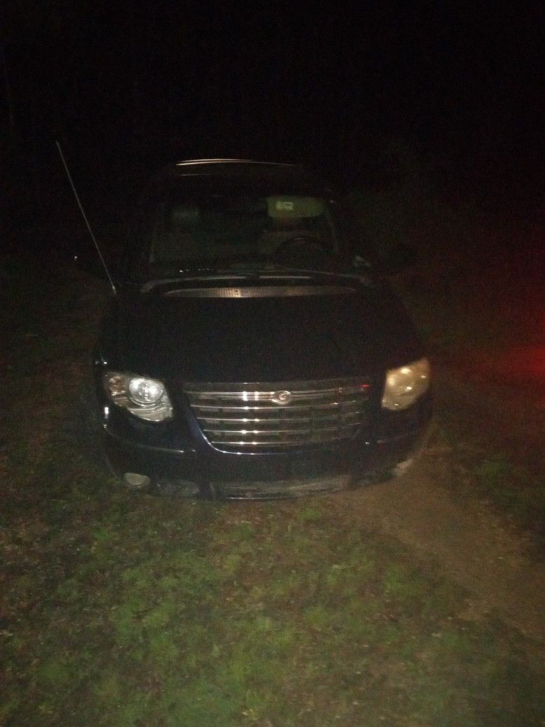 2005 Chrysler Town & Country