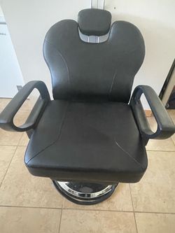 Beauty salon/Barber chair