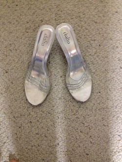 Rialto shoes with design on them