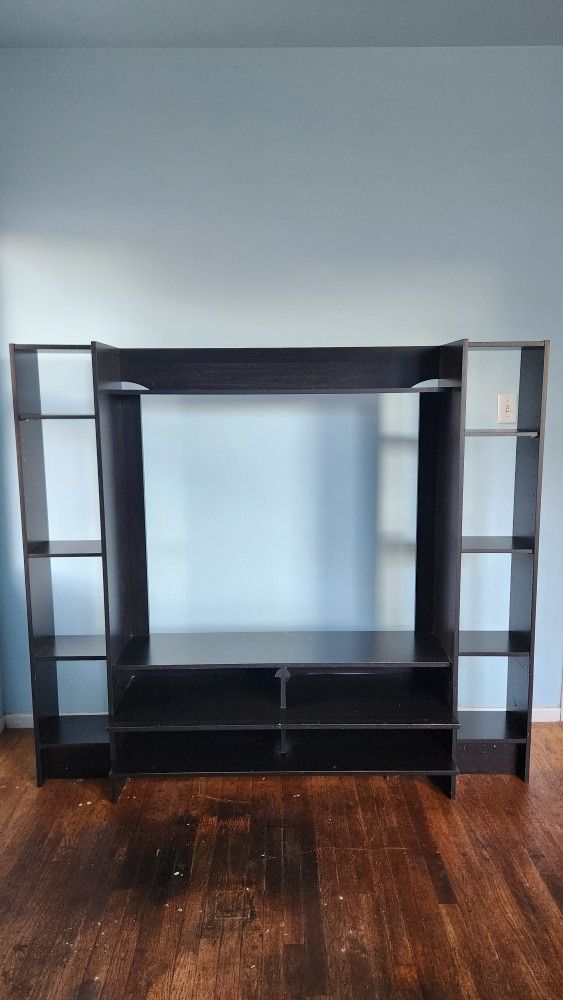 TV Stand / Media Center