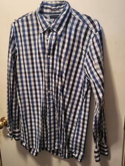 Tommy Hilfiger Casual Button Down Size L Trim