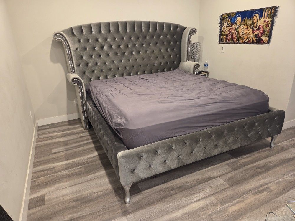 King Bedroom Set