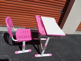 Used Little Girls Pink Desk Adjustable 