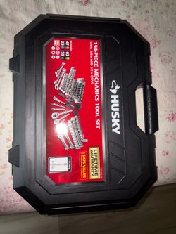 Husky 194-piece Mechanics tool set