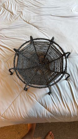 Dark Woven halloween spider wed Basket with Legs