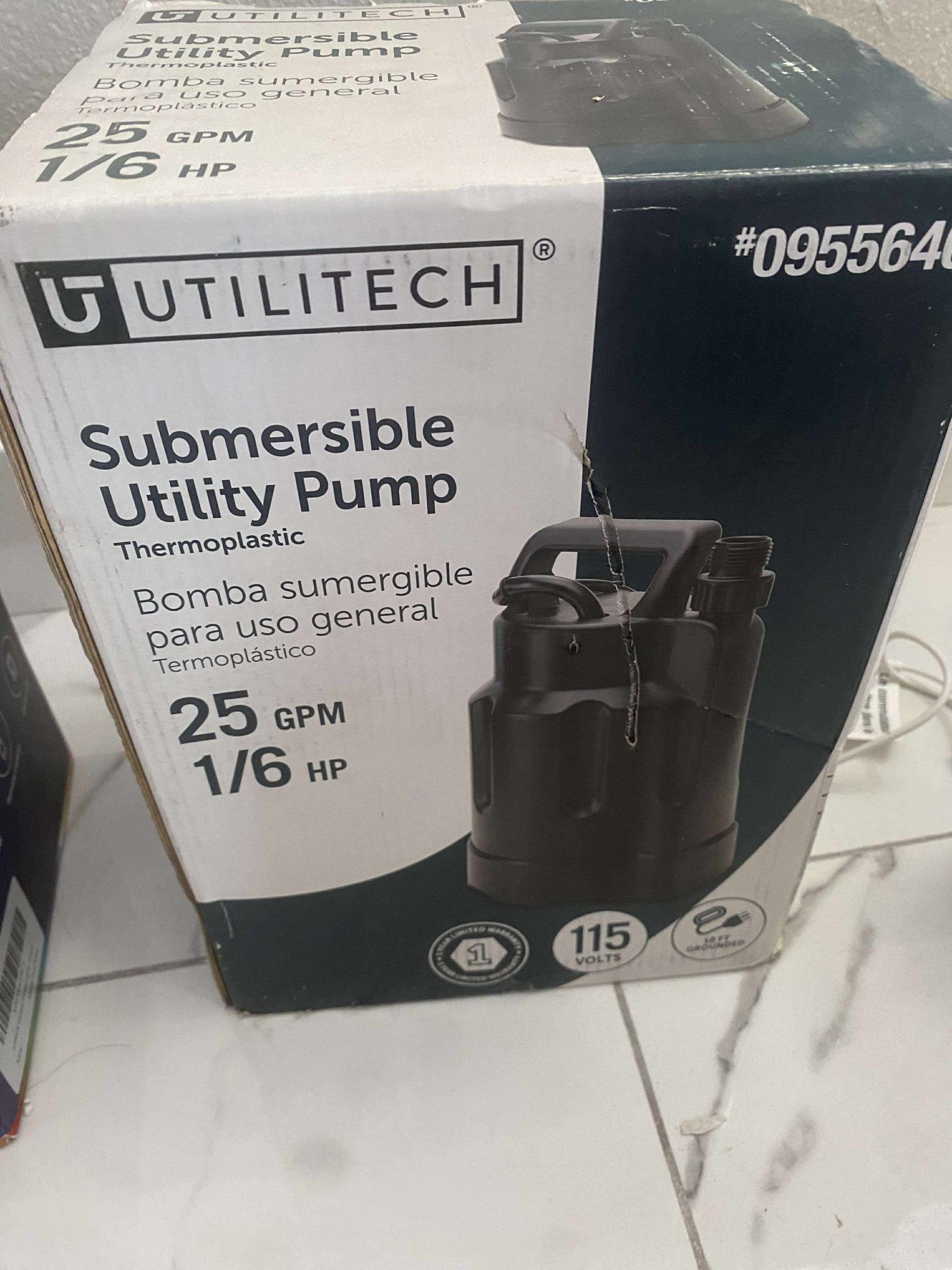 Utilitech 1/6-HP 115-Volt 25-GPM Thermoplastic Submersible Utility Pump