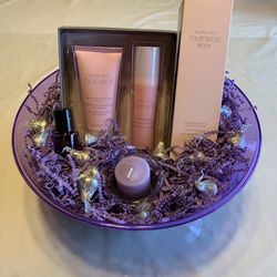 Mother’s Day Gift Basket 31