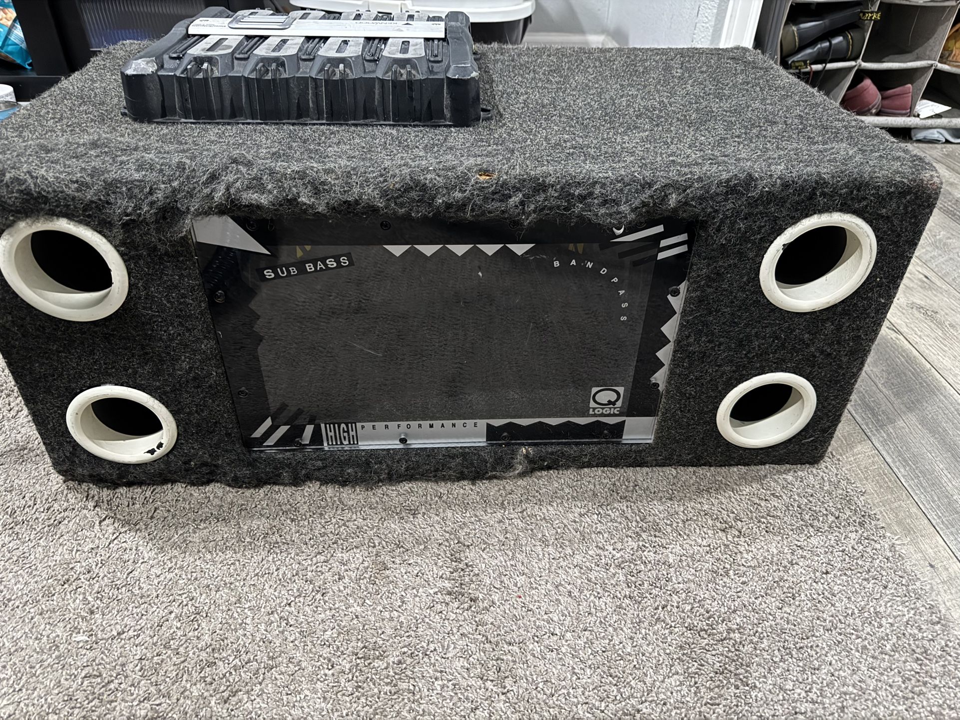 2 10” Subwoofer Band pass Box 8000W Keenwood amplifier 