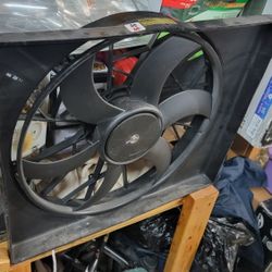 Ford Thunderbird /Mercury Cougar/mustang  94-97 Fan Assembly