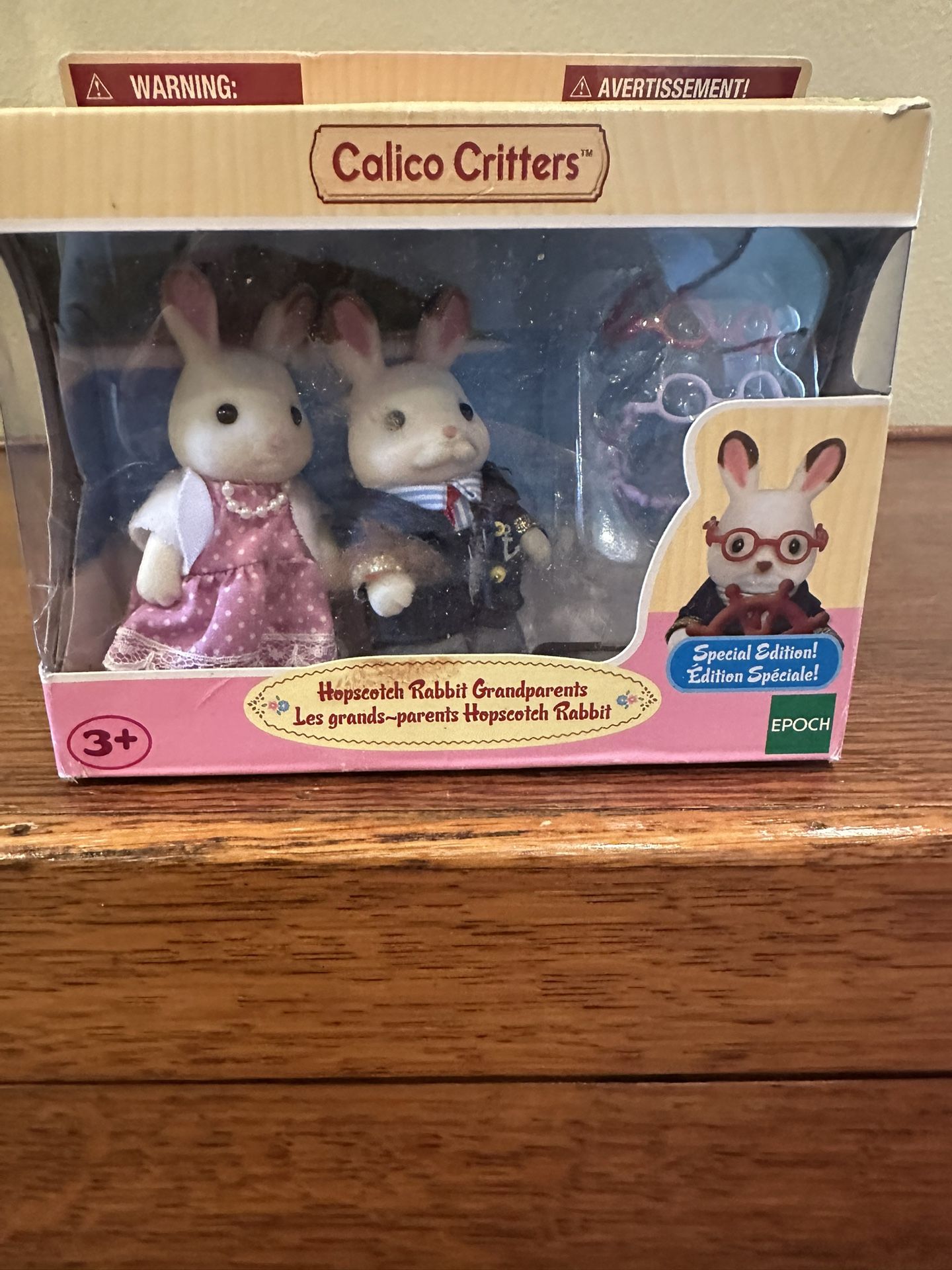 Calico Critters Hopscotch Rabbit Grandparents In Box