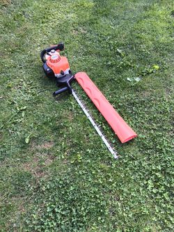 stihl hedge trimmer model HS87R has 30" blade used very little runs great