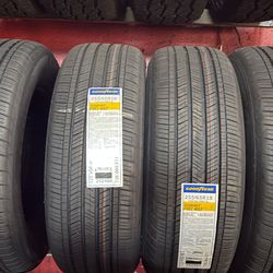 255/65/18 Goodyear tires 🛞