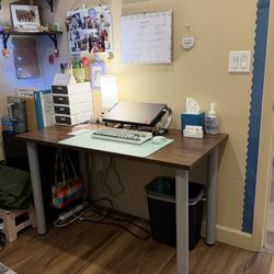 Office Desks (5 Available)