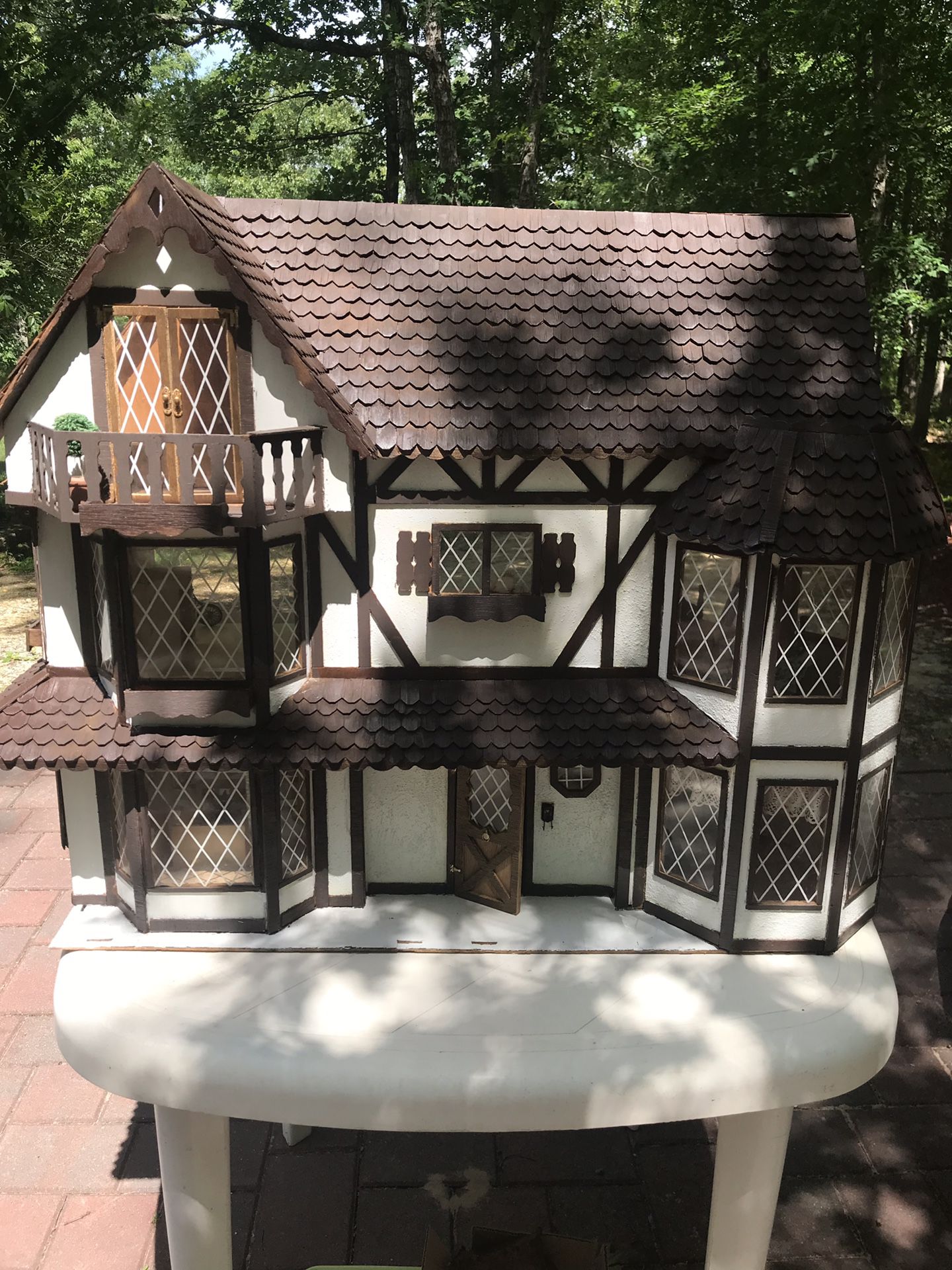 English Tudor Doll house & furniture