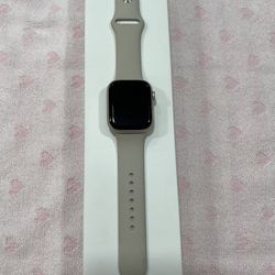 Apple Watch Series 7 45mm STARLIGHT