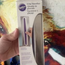 Wilton Cake Icing Smoother 9" x 3" Stainless Steel