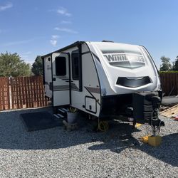 2021 Winniebago Micro minnie