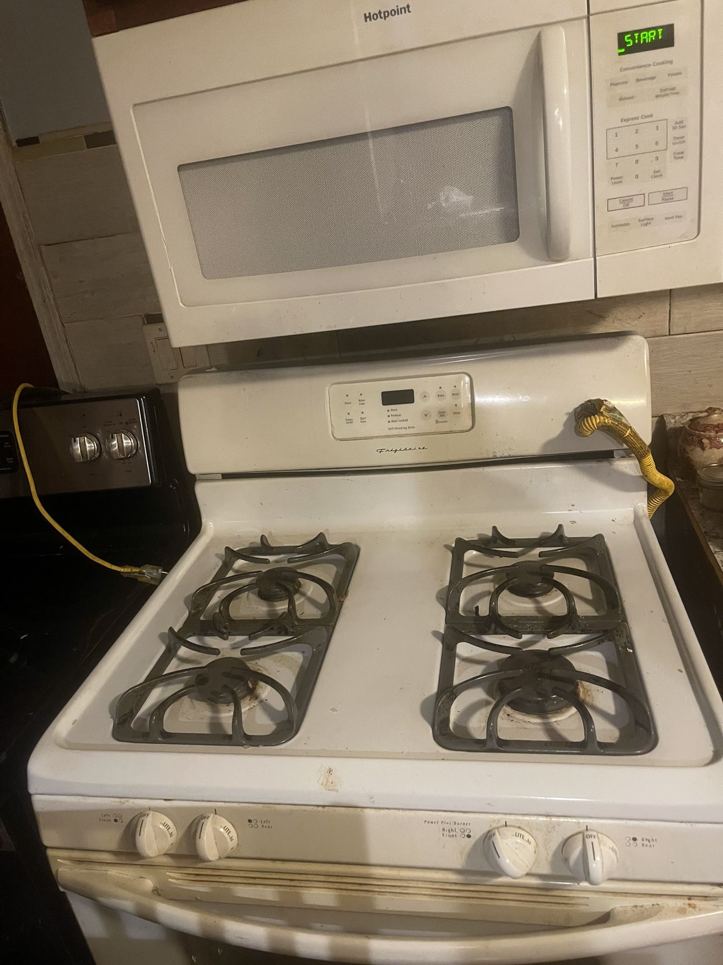 Used Frigidaire Gas Stove In Good Working Condition