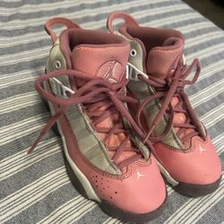 1Y Jordan’s Girls Shoes