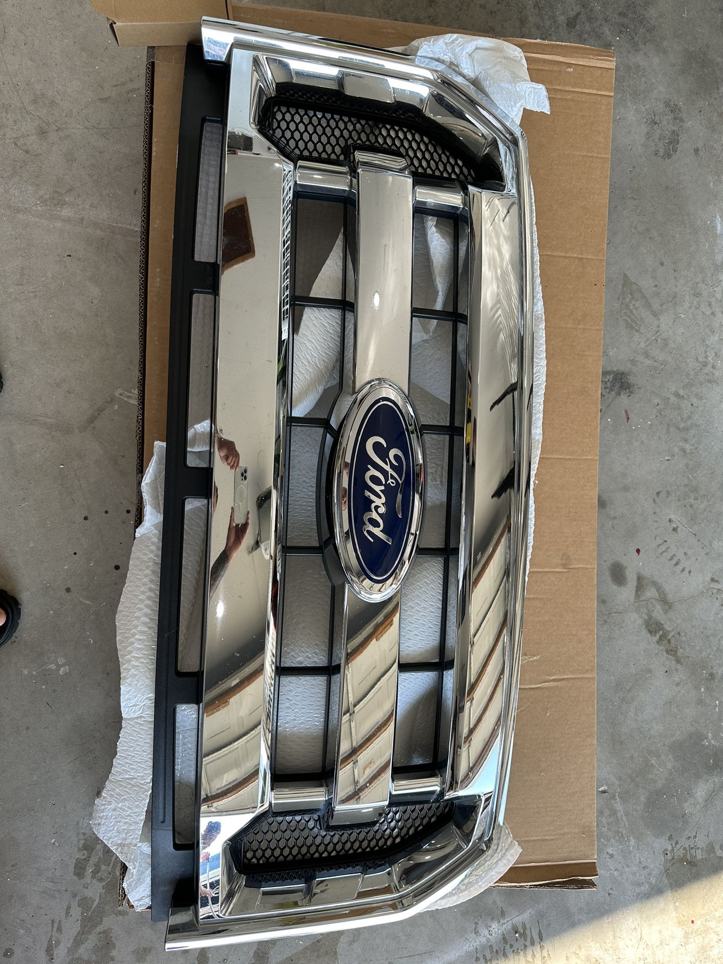 2015 Ford F150 Grill