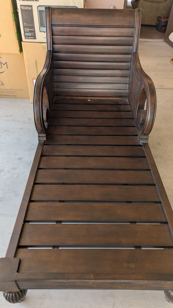 Chase Recliner Mocha Color