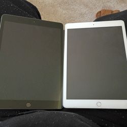 2 Working Ipads 