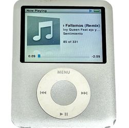 Apple iPod Nano 3rd Generation 4GB Model A1236 Silver Tested Working