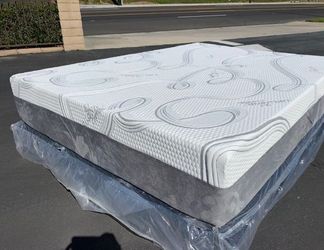 Queen Memory Foam