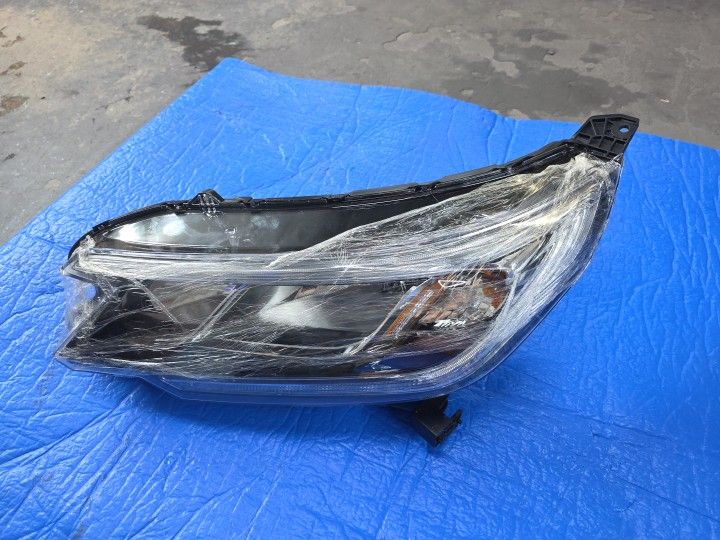 2015-2016 HONDA CR-V LEFT DRIVER SIDE HEADLIGHT ASSEMBLY TYC